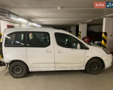 Белый Ситроен Берлинго, объемом двигателя 1.6 л и пробегом 376 тыс. км за 2668 $, фото 1 на Automoto.ua