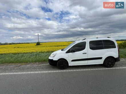 Сітроен Берлінго 2013 у Львові на Automoto.ua Білий Сітроен Берлінго, об'ємом двигуна 1.6 л та пробігом 300 тис. км за 7600 $, фото 1 на Automoto.ua
