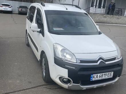 Сітроен Берлінго 2014 у Полтаві на Automoto.ua Білий Сітроен Берлінго, об'ємом двигуна 1.6 л та пробігом 235 тис. км за 8200 $, фото 1 на Automoto.ua