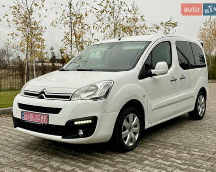 Белый Ситроен Берлинго, объемом двигателя 1.6 л и пробегом 192 тыс. км за 8850 $, фото 1 на Automoto.ua