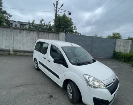 Белый Ситроен Берлинго, объемом двигателя 1.6 л и пробегом 270 тыс. км за 9800 $, фото 1 на Automoto.ua