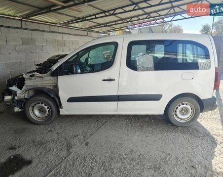 Белый Ситроен Берлинго, объемом двигателя 1.6 л и пробегом 86 тыс. км за 6350 $, фото 1 на Automoto.ua