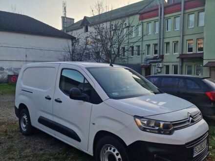 Белый Ситроен Берлинго, объемом двигателя 1.56 л и пробегом 276 тыс. км за 11000 $, фото 1 на Automoto.ua