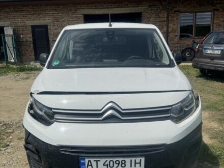 Сітроен Берлінго 2020 у Надворной на Automoto.ua Білий Сітроен Берлінго, об'ємом двигуна 1.5 л та пробігом 110 тис. км за 16000 $, фото 1 на Automoto.ua