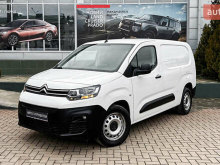 Белый Ситроен Берлинго, объемом двигателя 1.56 л и пробегом 157 тыс. км за 16769 $, фото 1 на Automoto.ua