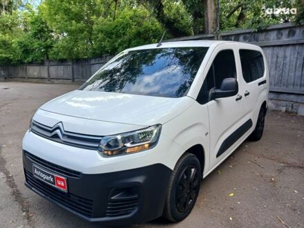 Ситроен Берлинго 2021 в Киеве на Automoto.ua Белый Ситроен Берлинго, объемом двигателя 1.6 л и пробегом 56 тыс. км за 20990 $, фото 1 на Automoto.ua