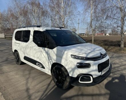 Белый Ситроен Берлинго, объемом двигателя 1.5 л и пробегом 90 тыс. км за 25555 $, фото 1 на Automoto.ua