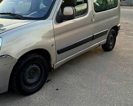 Бежевый Ситроен Берлинго, объемом двигателя 1.6 л и пробегом 400 тыс. км за 3000 $, фото 4 на Automoto.ua