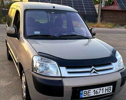 Бежевый Ситроен Берлинго, объемом двигателя 1.6 л и пробегом 400 тыс. км за 3000 $, фото 1 на Automoto.ua