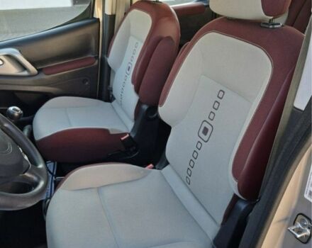 Бежевий Сітроен Берлінго, об'ємом двигуна 1.56 л та пробігом 211 тис. км за 5299 $, фото 8 на Automoto.ua