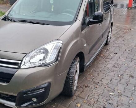 Бежевый Ситроен Берлинго, объемом двигателя 1.6 л и пробегом 79 тыс. км за 12000 $, фото 6 на Automoto.ua