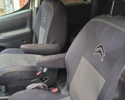 Бежевый Ситроен Берлинго, объемом двигателя 1.6 л и пробегом 79 тыс. км за 12000 $, фото 9 на Automoto.ua