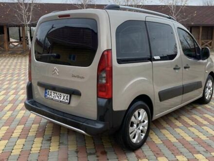Сітроен Берлінго 2011 у Житомирі на Automoto.ua Бежевий Сітроен Берлінго, об'ємом двигуна 1.6 л та пробігом 251 тис. км за 7100 $, фото 1 на Automoto.ua