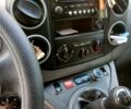 Черный Ситроен Берлинго, объемом двигателя 1.6 л и пробегом 250 тыс. км за 8000 $, фото 2 на Automoto.ua