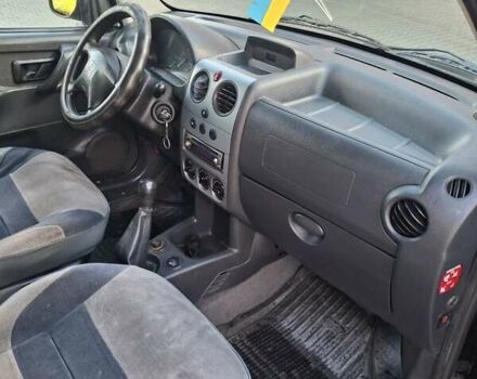 Черный Ситроен Берлинго, объемом двигателя 1.36 л и пробегом 240 тыс. км за 3400 $, фото 6 на Automoto.ua