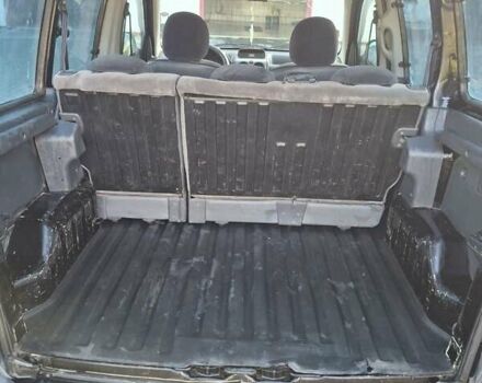 Черный Ситроен Берлинго, объемом двигателя 1.36 л и пробегом 240 тыс. км за 3400 $, фото 9 на Automoto.ua