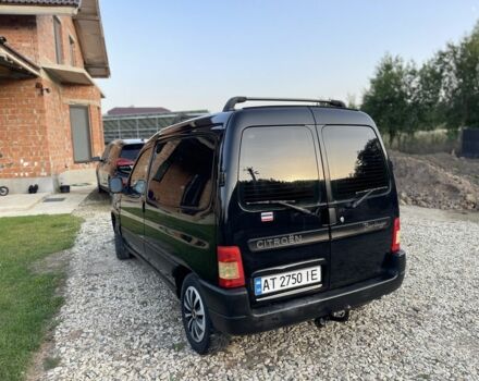 Чорний Сітроен Берлінго, об'ємом двигуна 2 л та пробігом 345 тис. км за 4750 $, фото 3 на Automoto.ua