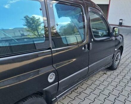 Черный Ситроен Берлинго, объемом двигателя 1.36 л и пробегом 240 тыс. км за 3400 $, фото 2 на Automoto.ua