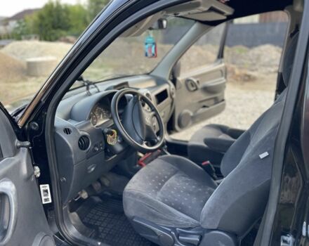 Чорний Сітроен Берлінго, об'ємом двигуна 2 л та пробігом 345 тис. км за 4750 $, фото 19 на Automoto.ua