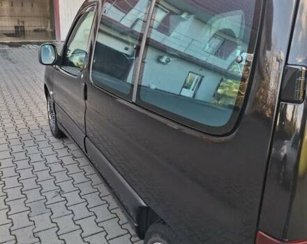 Черный Ситроен Берлинго, объемом двигателя 1.36 л и пробегом 240 тыс. км за 3400 $, фото 1 на Automoto.ua