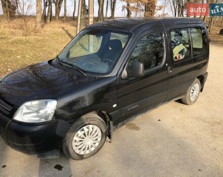Чорний Сітроен Берлінго, об'ємом двигуна 2 л та пробігом 225 тис. км за 3600 $, фото 4 на Automoto.ua