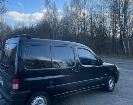 Чорний Сітроен Берлінго, об'ємом двигуна 2 л та пробігом 305 тис. км за 4000 $, фото 4 на Automoto.ua