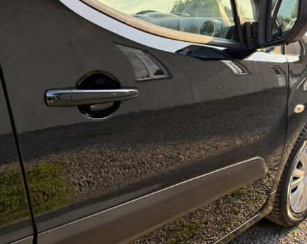 Чорний Сітроен Берлінго, об'ємом двигуна 1.6 л та пробігом 220 тис. км за 7450 $, фото 54 на Automoto.ua