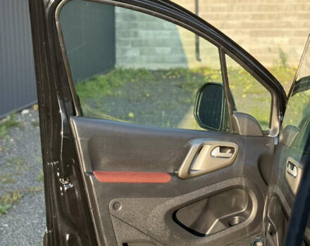 Чорний Сітроен Берлінго, об'ємом двигуна 1.6 л та пробігом 220 тис. км за 7450 $, фото 89 на Automoto.ua