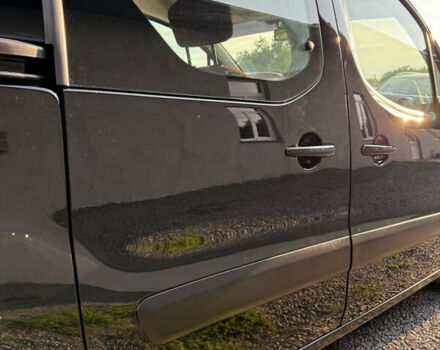 Чорний Сітроен Берлінго, об'ємом двигуна 1.6 л та пробігом 220 тис. км за 7450 $, фото 53 на Automoto.ua