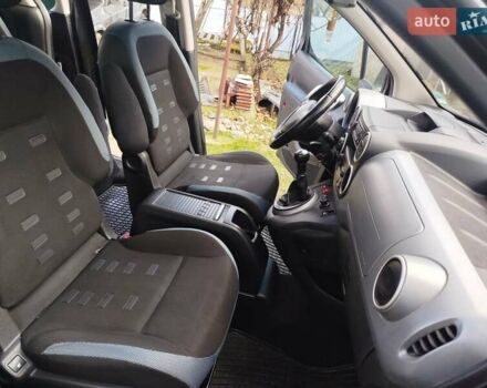 Черный Ситроен Берлинго, объемом двигателя 1.6 л и пробегом 283 тыс. км за 6100 $, фото 26 на Automoto.ua