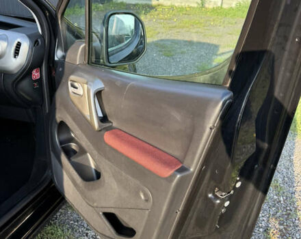 Чорний Сітроен Берлінго, об'ємом двигуна 1.6 л та пробігом 220 тис. км за 7450 $, фото 91 на Automoto.ua