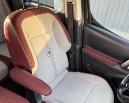 Чорний Сітроен Берлінго, об'ємом двигуна 1.6 л та пробігом 220 тис. км за 7450 $, фото 119 на Automoto.ua