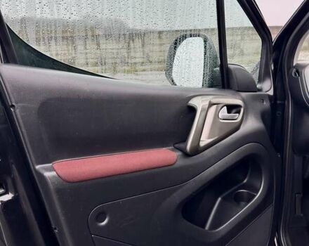 Чорний Сітроен Берлінго, об'ємом двигуна 1.6 л та пробігом 220 тис. км за 7950 $, фото 38 на Automoto.ua