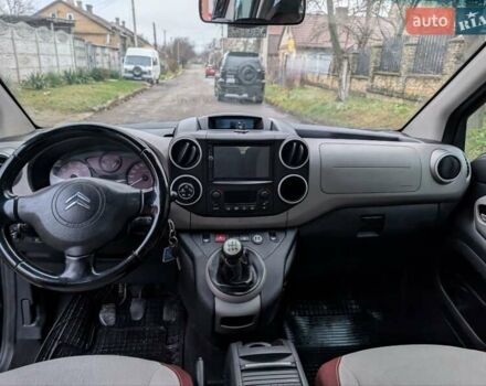 Черный Ситроен Берлинго, объемом двигателя 1.6 л и пробегом 250 тыс. км за 6500 $, фото 20 на Automoto.ua