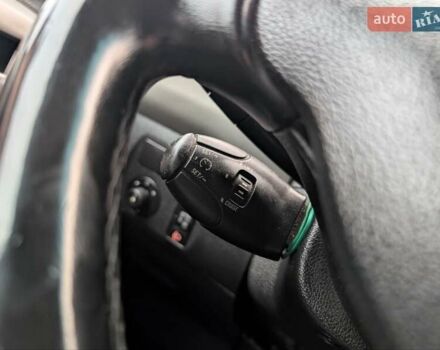 Черный Ситроен Берлинго, объемом двигателя 1.6 л и пробегом 250 тыс. км за 6500 $, фото 27 на Automoto.ua