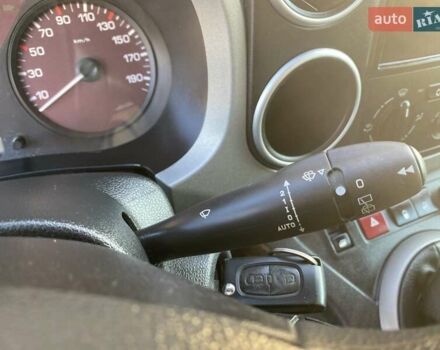 Черный Ситроен Берлинго, объемом двигателя 1.6 л и пробегом 169 тыс. км за 7399 $, фото 29 на Automoto.ua