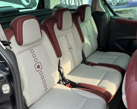 Черный Ситроен Берлинго, объемом двигателя 1.6 л и пробегом 286 тыс. км за 8900 $, фото 18 на Automoto.ua