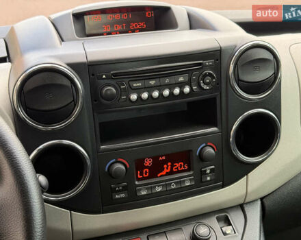 Черный Ситроен Берлинго, объемом двигателя 1.6 л и пробегом 208 тыс. км за 9250 $, фото 56 на Automoto.ua