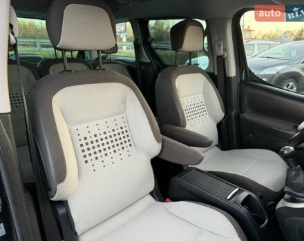 Чорний Сітроен Берлінго, об'ємом двигуна 1.6 л та пробігом 243 тис. км за 8999 $, фото 24 на Automoto.ua