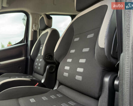 Черный Ситроен Берлинго, объемом двигателя 1.6 л и пробегом 208 тыс. км за 9250 $, фото 45 на Automoto.ua