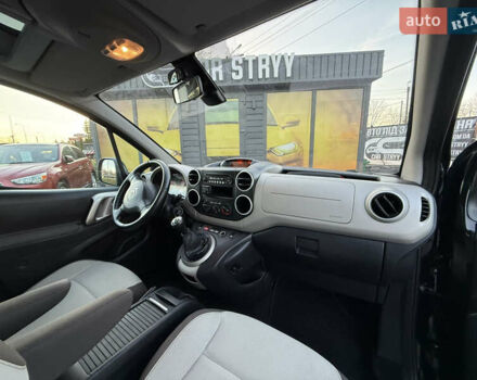 Чорний Сітроен Берлінго, об'ємом двигуна 1.6 л та пробігом 243 тис. км за 8999 $, фото 25 на Automoto.ua