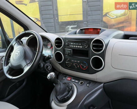 Чорний Сітроен Берлінго, об'ємом двигуна 1.6 л та пробігом 243 тис. км за 8999 $, фото 26 на Automoto.ua