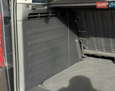 Черный Ситроен Берлинго, объемом двигателя 1.6 л и пробегом 208 тыс. км за 9250 $, фото 87 на Automoto.ua