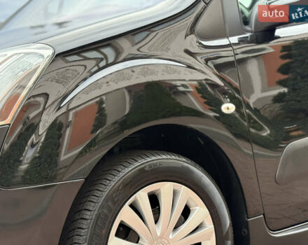 Черный Ситроен Берлинго, объемом двигателя 1.6 л и пробегом 208 тыс. км за 9250 $, фото 37 на Automoto.ua