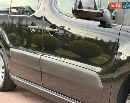 Черный Ситроен Берлинго, объемом двигателя 1.6 л и пробегом 208 тыс. км за 9250 $, фото 24 на Automoto.ua