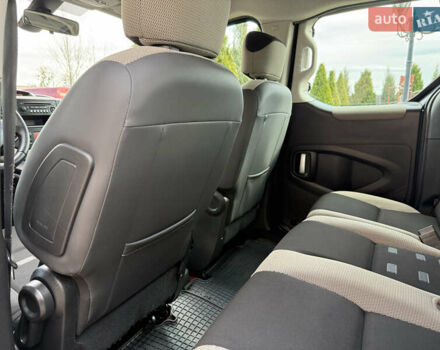 Черный Ситроен Берлинго, объемом двигателя 1.6 л и пробегом 208 тыс. км за 9250 $, фото 68 на Automoto.ua