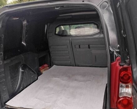 Черный Ситроен Берлинго, объемом двигателя 1.6 л и пробегом 207 тыс. км за 6800 $, фото 1 на Automoto.ua