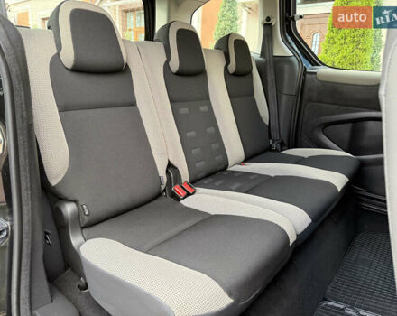 Черный Ситроен Берлинго, объемом двигателя 1.6 л и пробегом 208 тыс. км за 9250 $, фото 71 на Automoto.ua