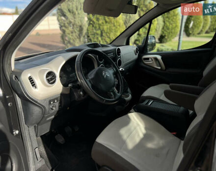 Ситроен Берлинго 2012 в Стрые на Automoto.ua Черный Ситроен Берлинго, объемом двигателя 1.6 л и пробегом 243 тыс. км за 8900 $, фото 15 на Automoto.ua