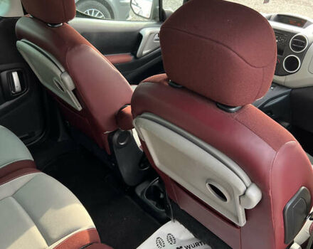 Черный Ситроен Берлинго, объемом двигателя 1.6 л и пробегом 286 тыс. км за 8900 $, фото 19 на Automoto.ua